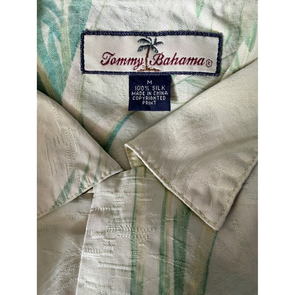 Tommy Bahama Mens M 100% Silk Palm Tree Jacquard Camp Shirt Green Cream Tropical - Picture 7 of 8
